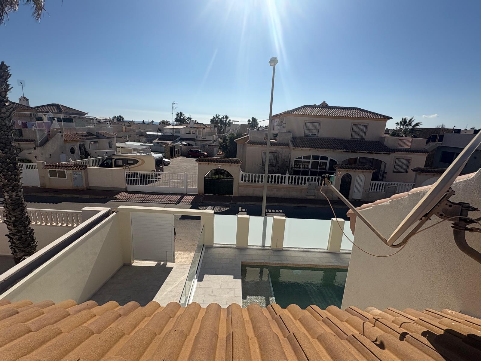 2d15cf26-c592-48fe-9915-720765a65f1e