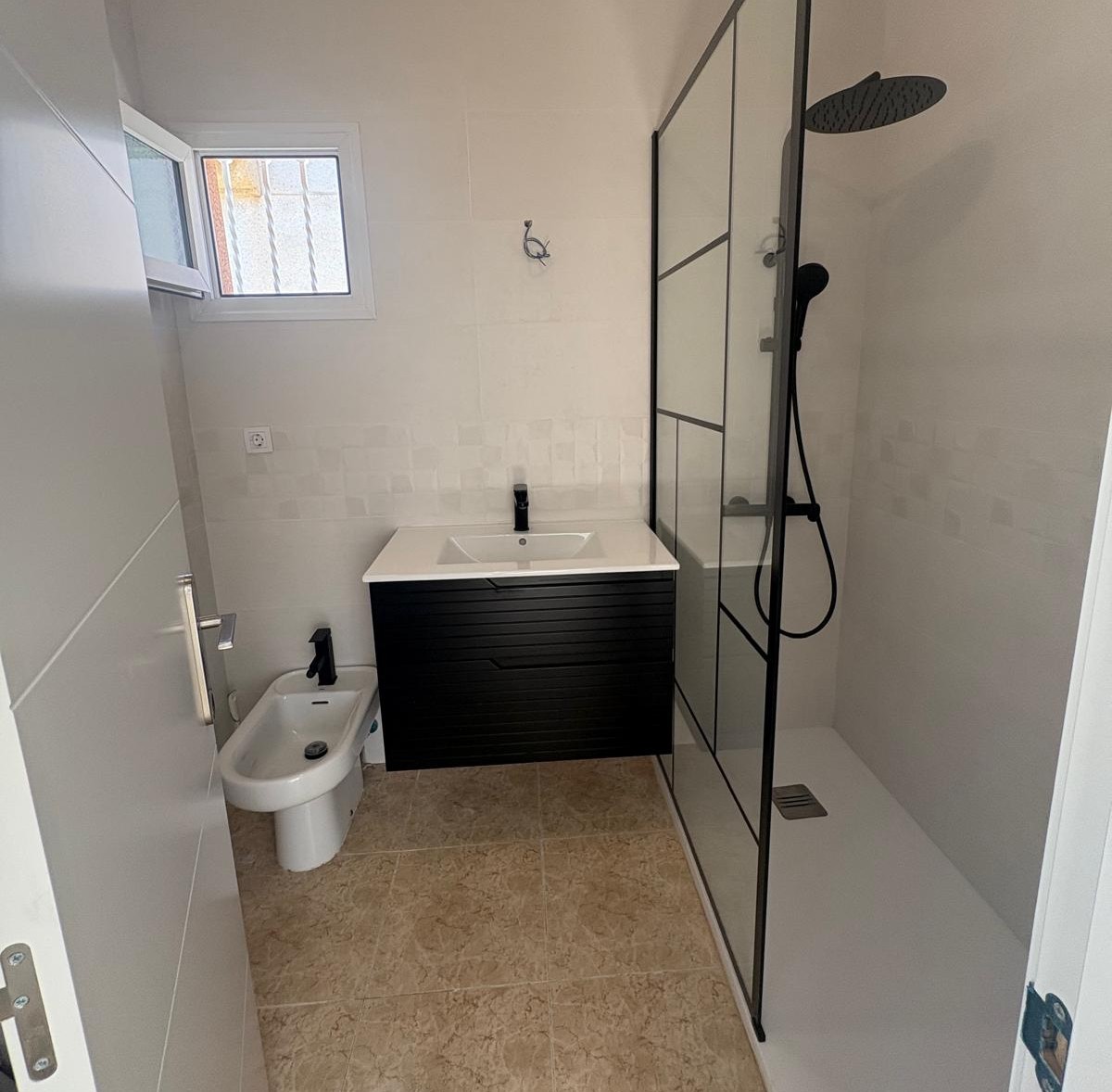 f1584604-4695-4c3f-9bbb-f1a422b88f40 kopi