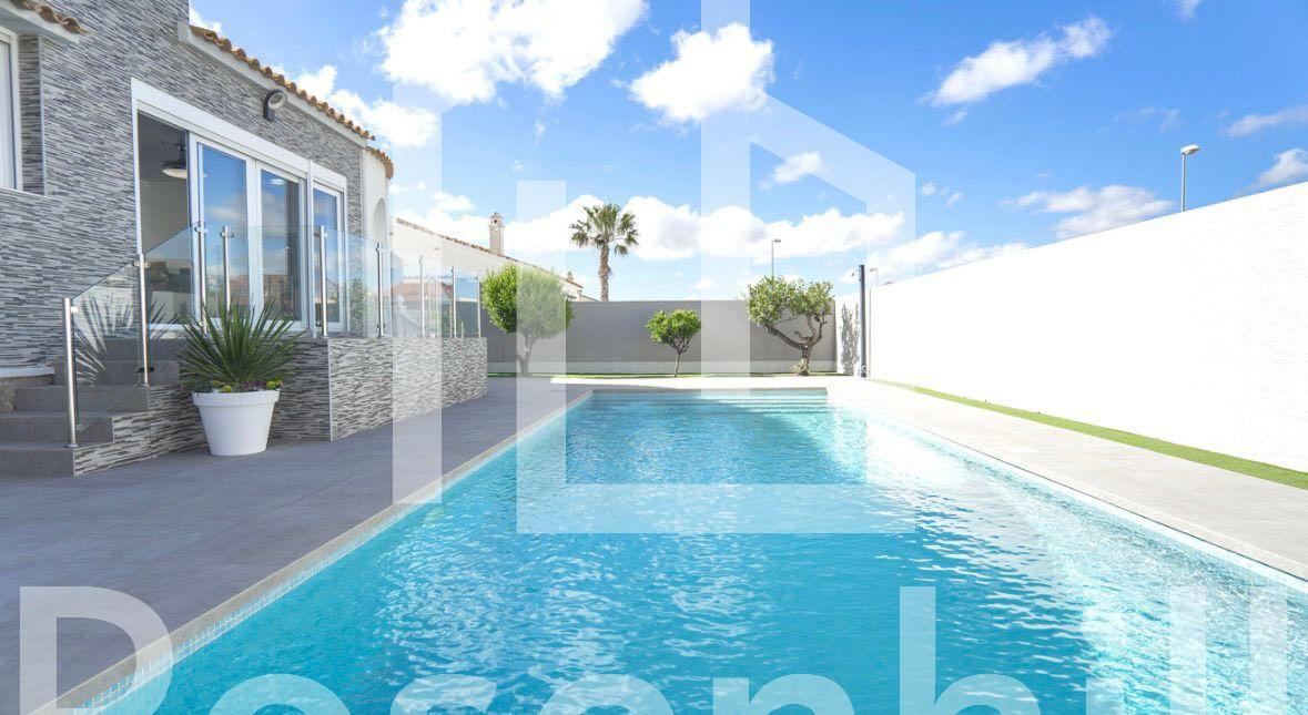 WhatsApp Image 2025-10-23 at 17.44.36 (2)