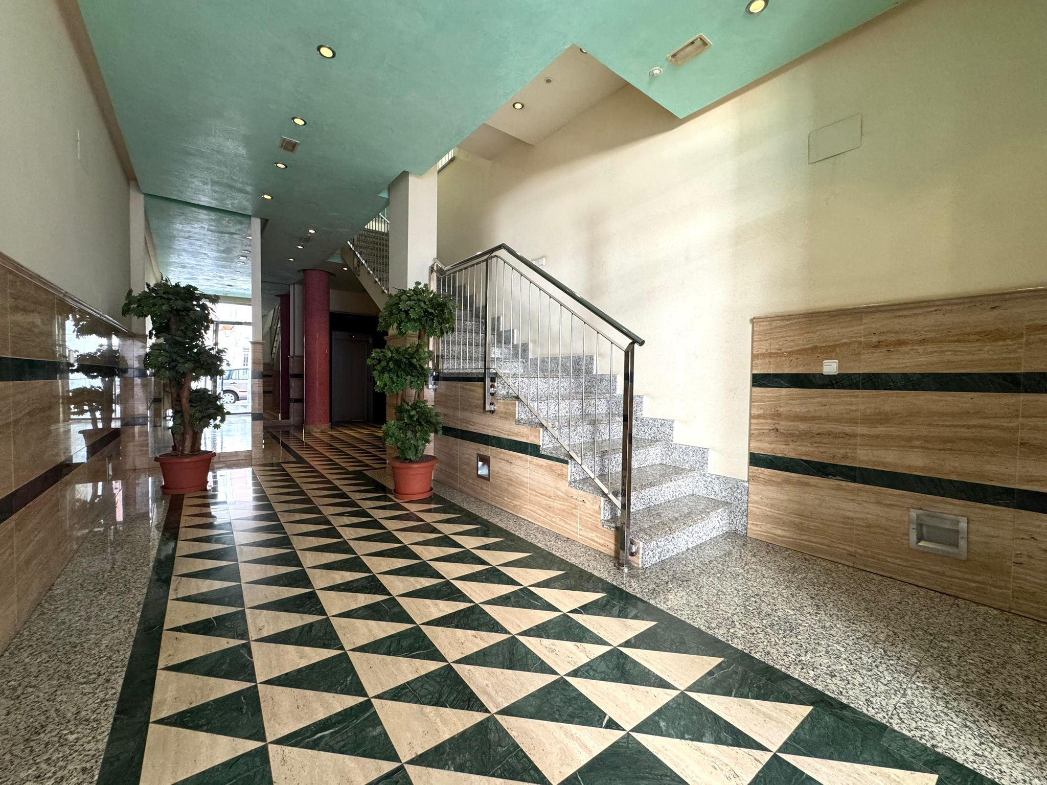 WhatsApp Image 2025-10-25 at 19.45.17 (1)