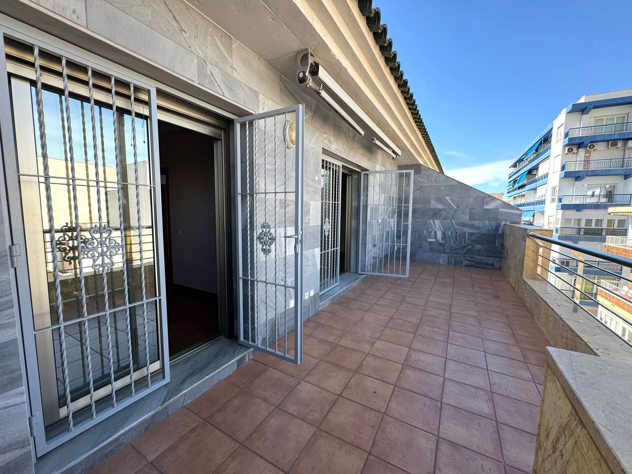 WhatsApp Image 2025-10-25 at 19.47.19