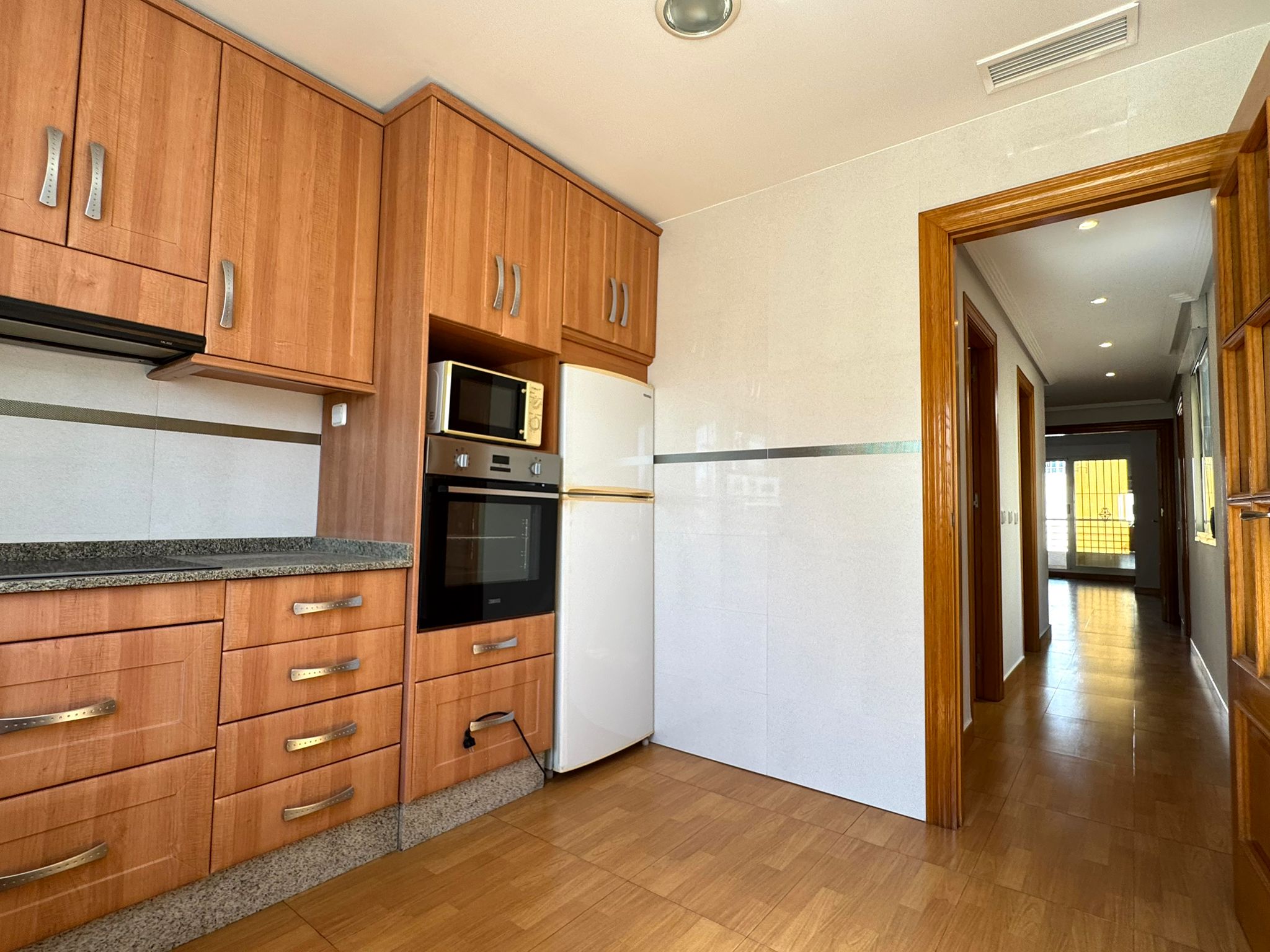 WhatsApp Image 2025-10-25 at 19.50.56 (1)