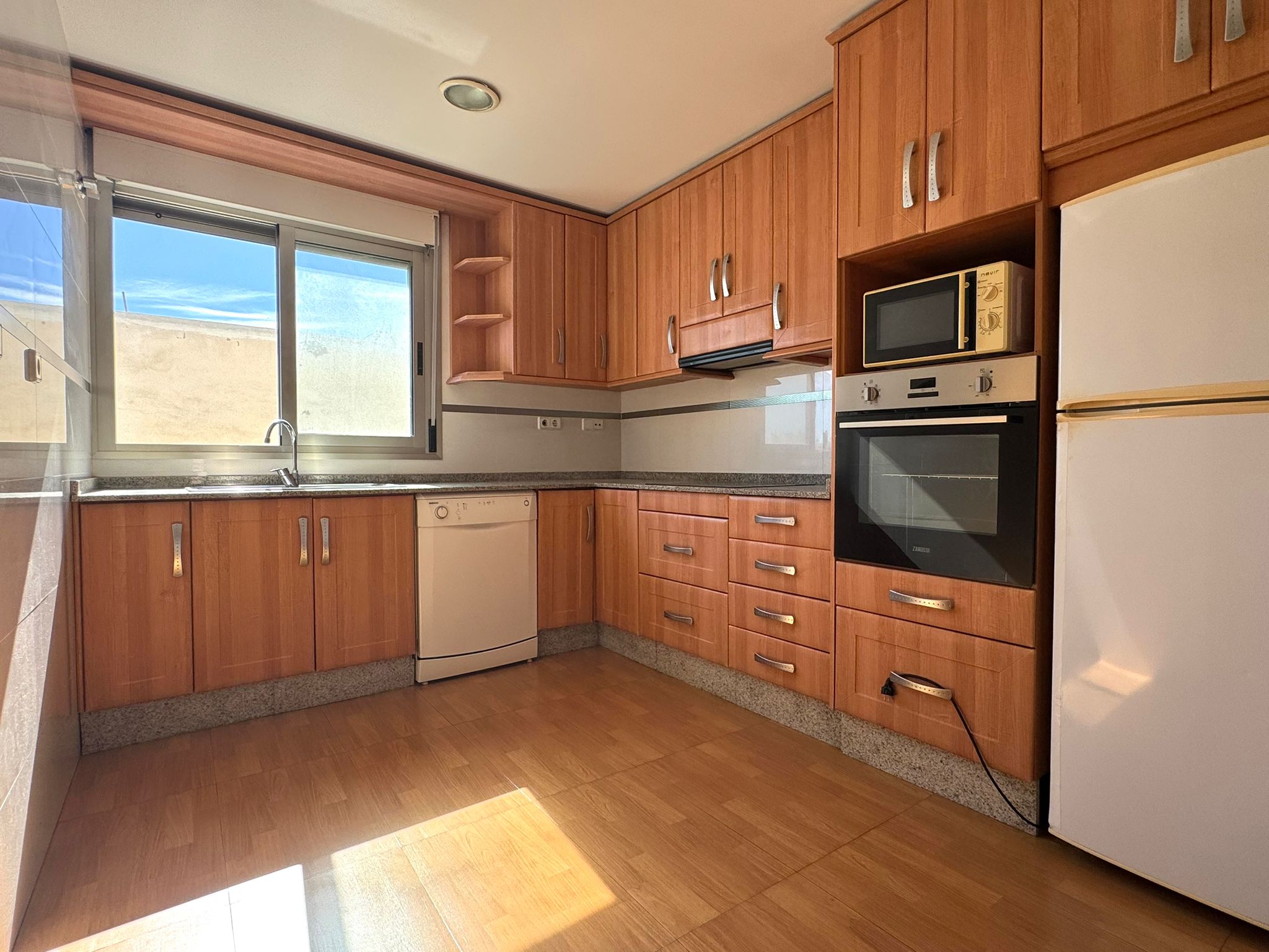 WhatsApp Image 2025-10-25 at 19.50.56