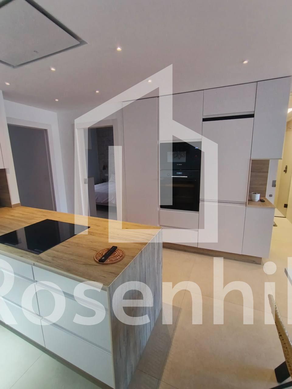 596561762_1976116146288366_333441962302583978_n