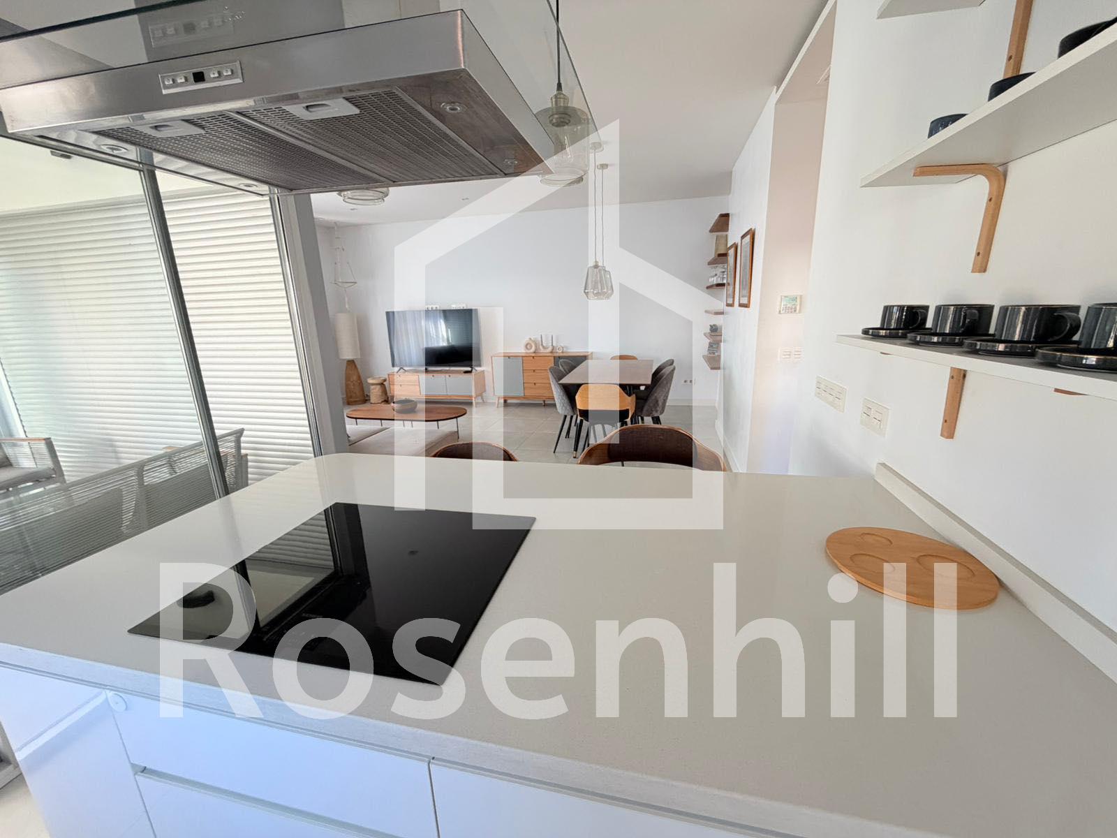 612763366_1998842400682407_742348455771817282_n